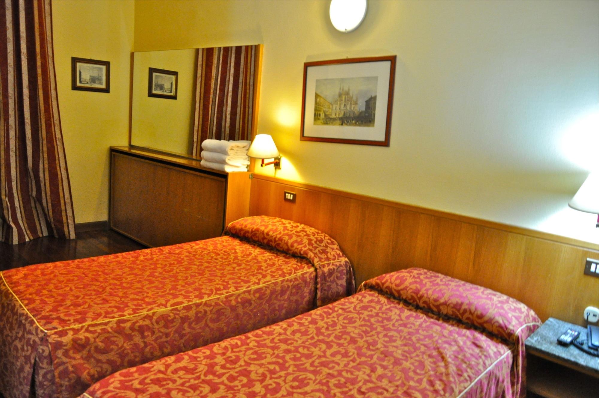 Hotel Vecchia Milano Buitenkant foto
